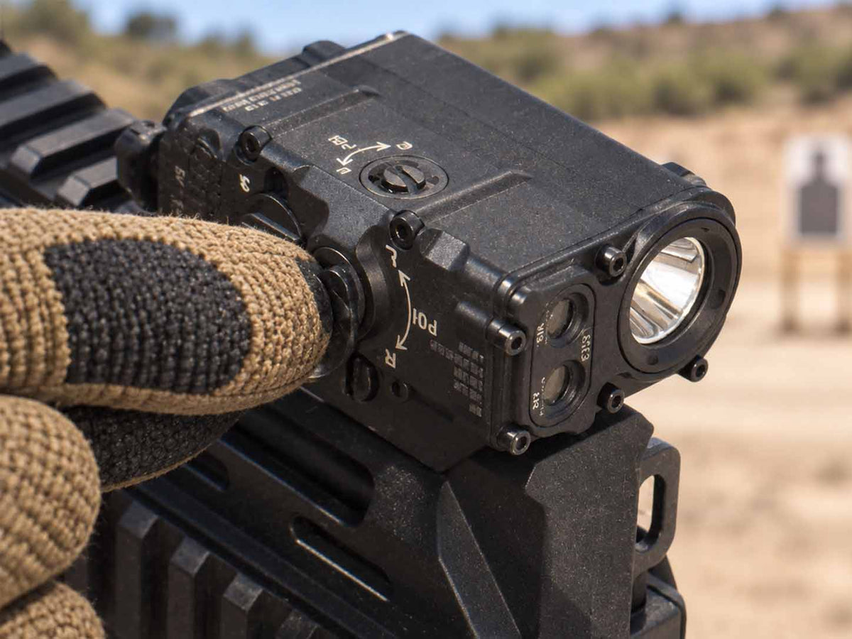 AWAKEN 800 windage and elevation adjustment